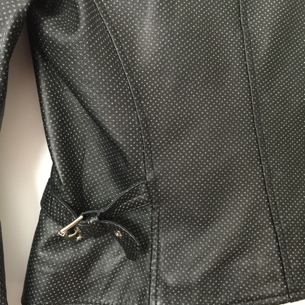 Leather jacket - Picture 4 of 7